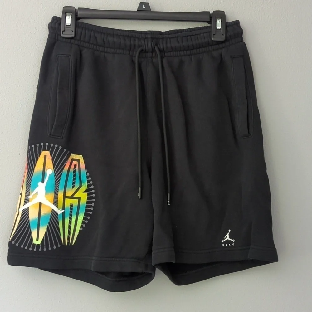 Air Jordan sweat shorts. Men's size small air Jordan shorts.